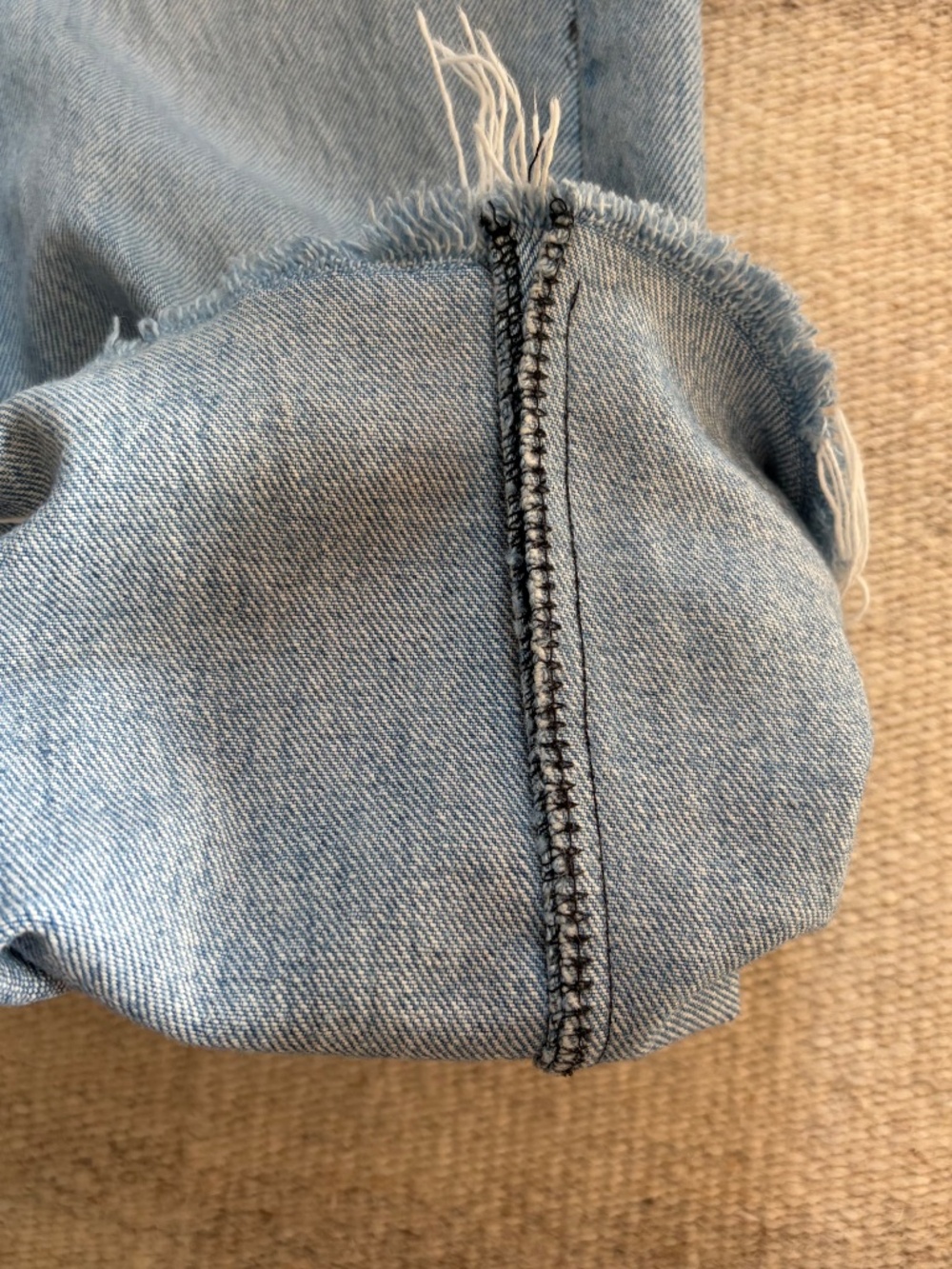 Levis Ribcage Straight - Picture 10 of 13